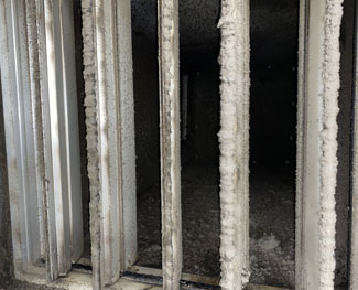 Nettoyage ventilation industriel -Volets intérieurs